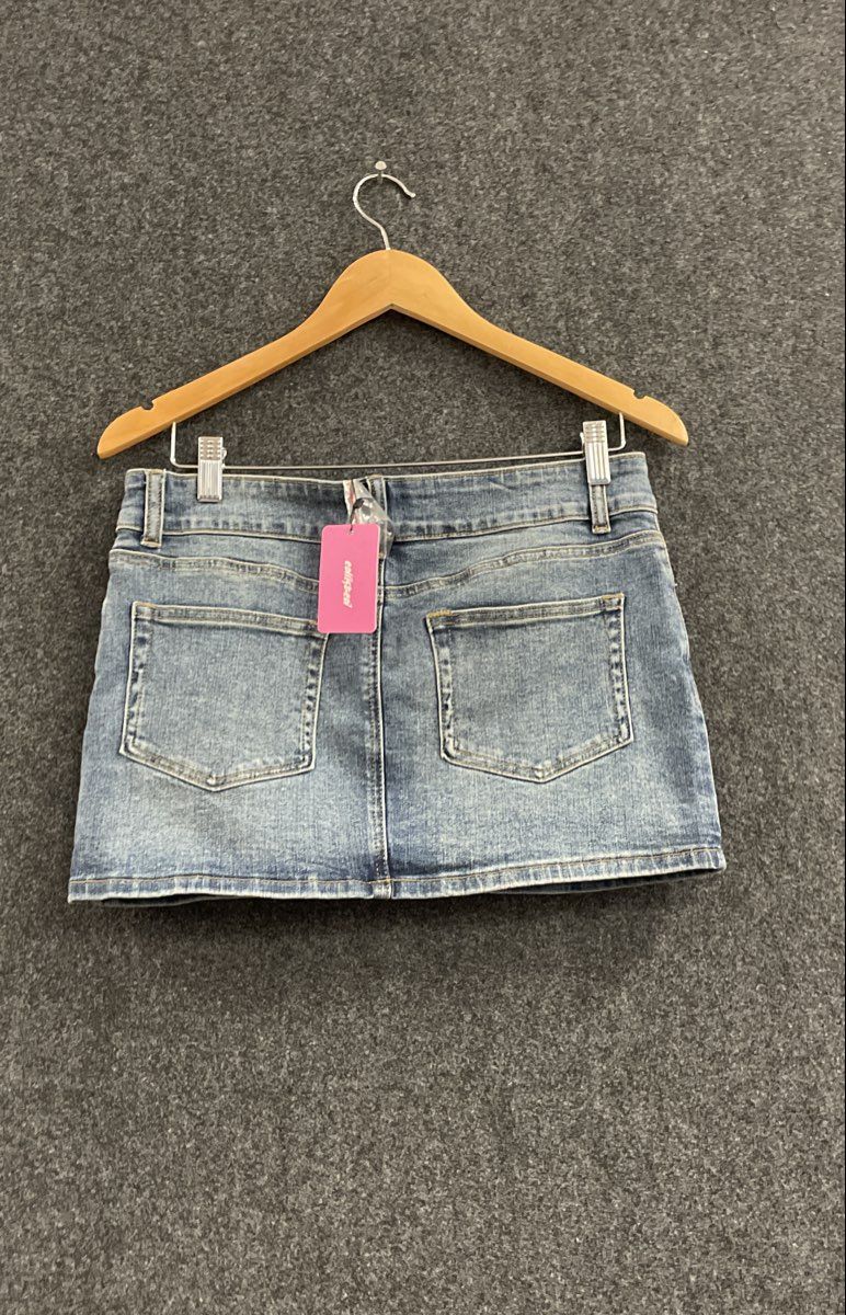 Edikted Women's Blue Denim Light Wash Stretch Mini Skirt NWT Size L