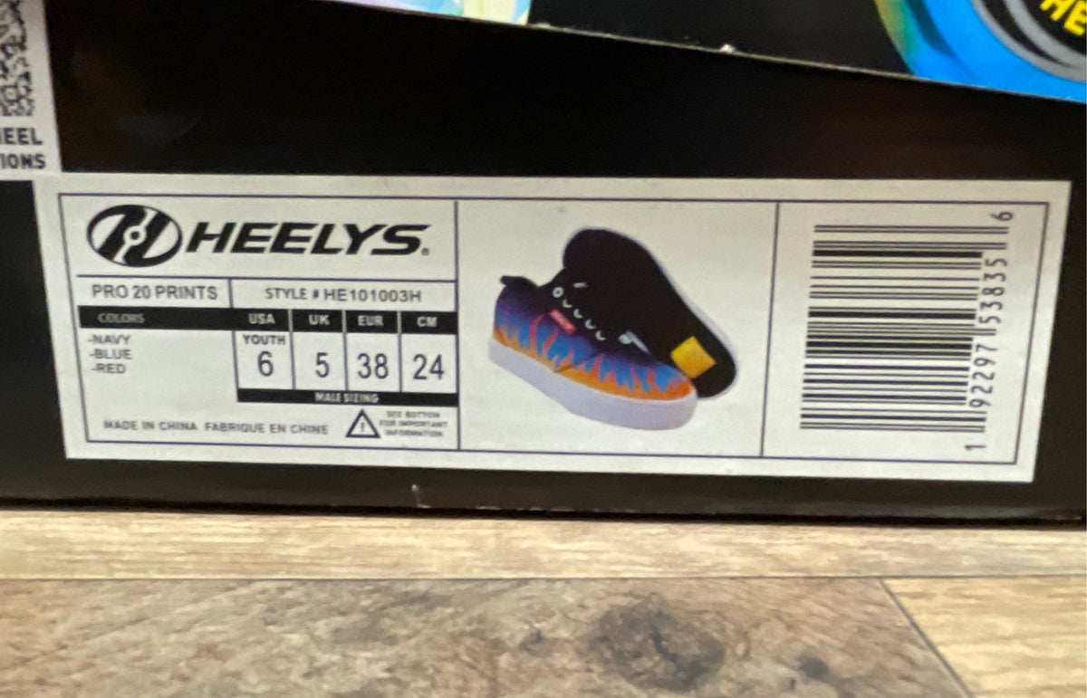 Heelys Pro 20 Prints Navy Blue Red Flame Skate Shoes Youth Size 6