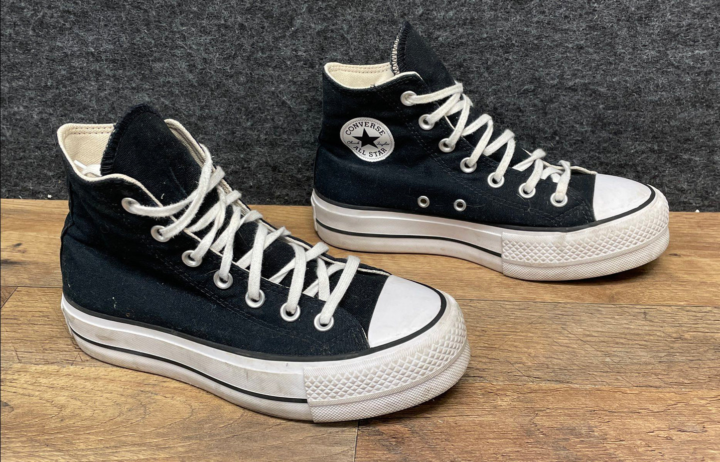 Converse Chuck Taylor All Star Lift Platform High Top Black White Women's Size 6