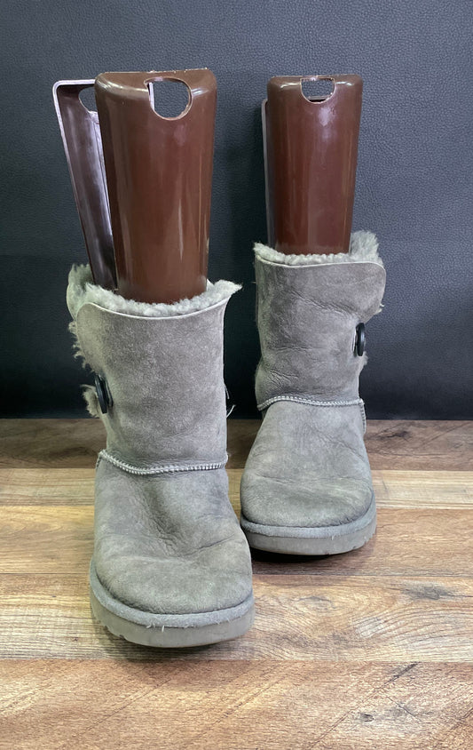 UGG Australia Bailey Button 5803 Grey Suede Sheepskin Boots Women's Size 8