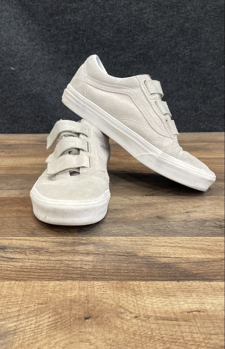 Vans Old Skool V White Suede Triple Strap Low Top Sneakers Women's Size 9