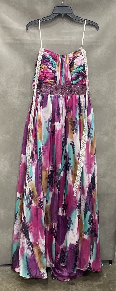 Camille La Vie Woman Purple Teal Beaded Ruched Empire Waist Formal Gown Sz 16W