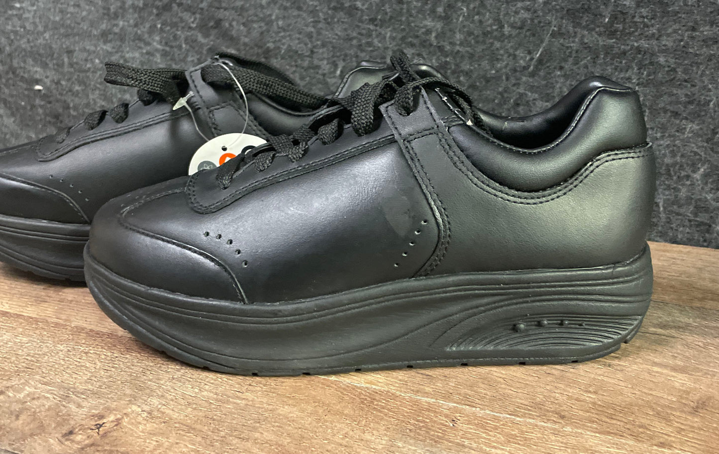 Easy Spirit Anti-Gravity Black Leather Walking Shoes Sneakers Women's Size 6
