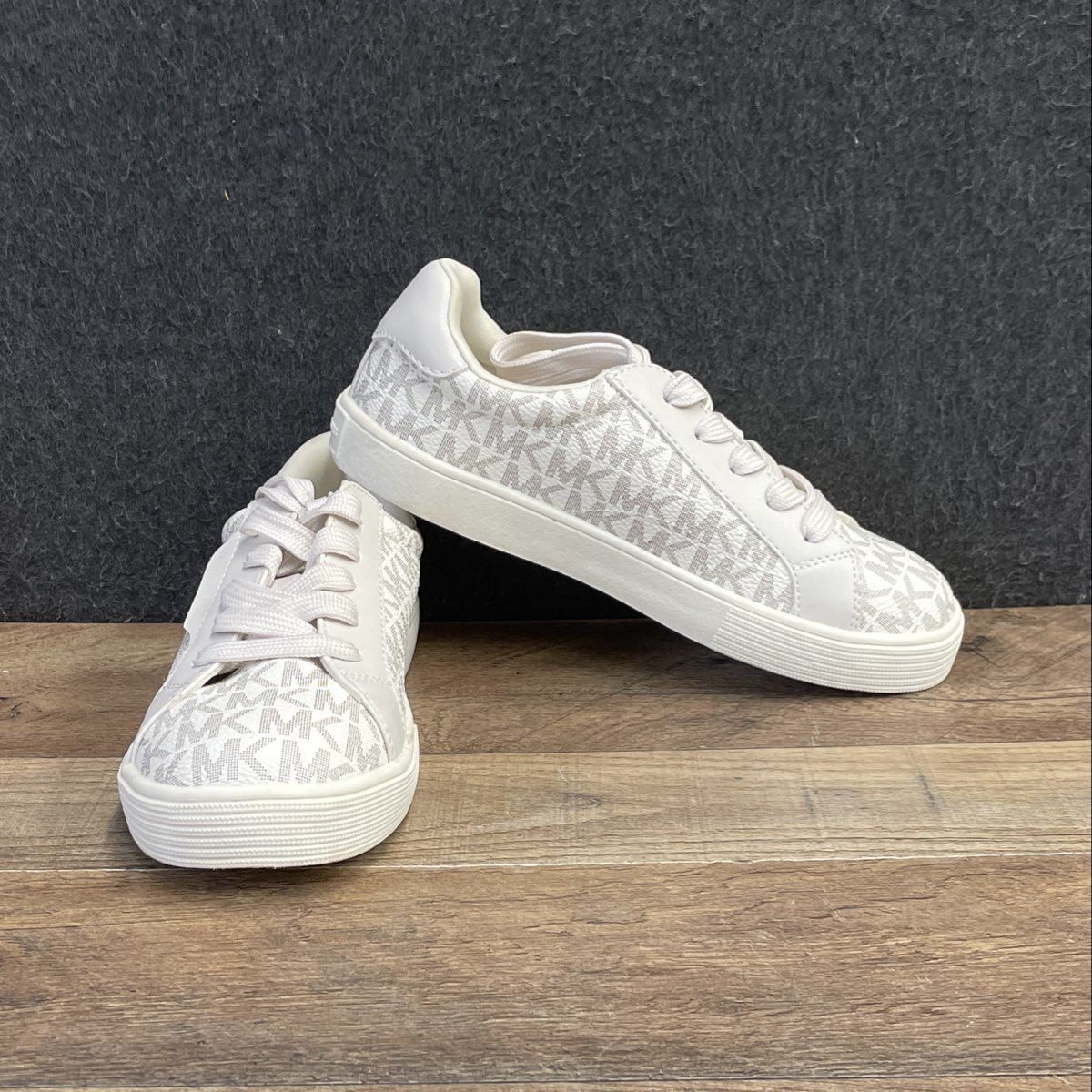 Michael Kors Kenyon White Monogram Low Top Kids Sneakers Size 2