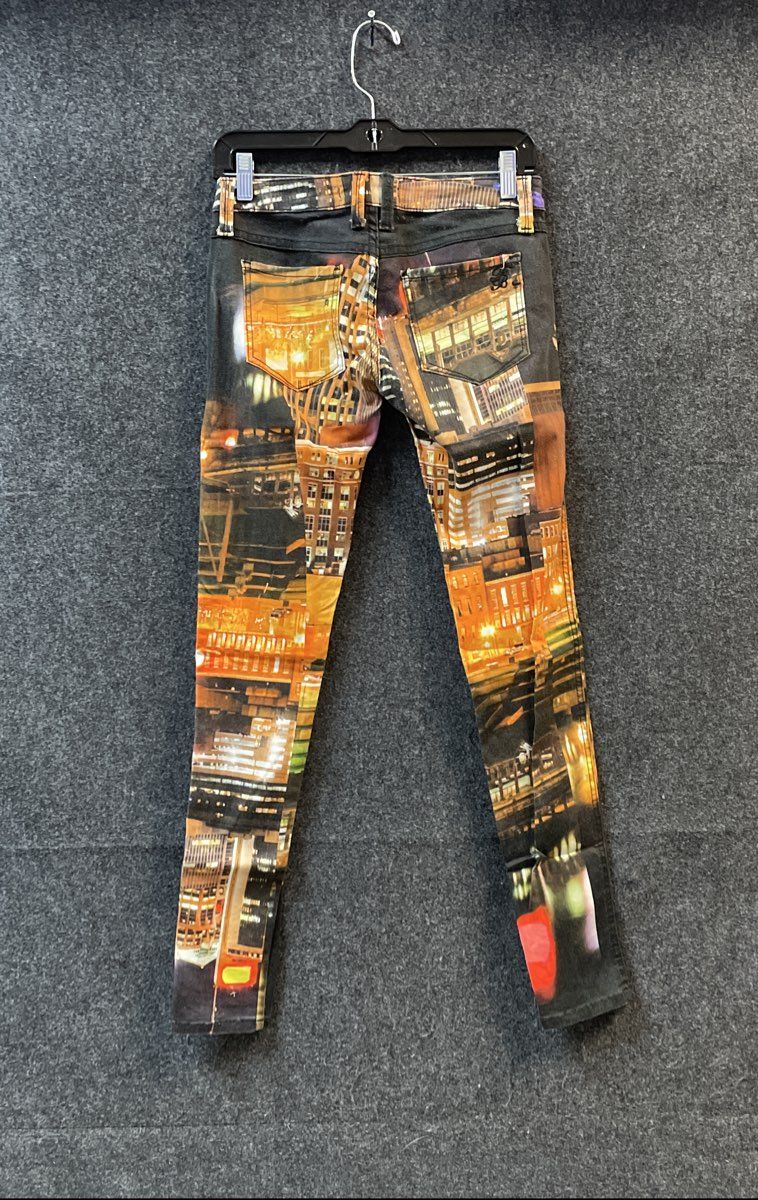 Frankie B Women's Y2K Cityscape Skyline Print Low Rise Stretch Pants Sz 25