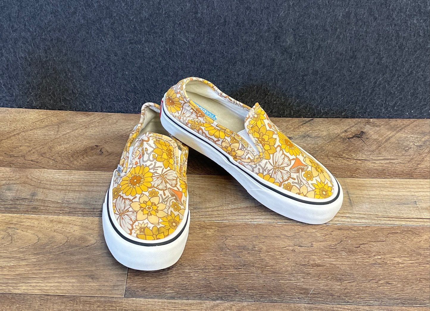 Vans Classic Slip-On Retro Floral Mushroom Yellow Skate Shoes Sz Women 5 Men 3.5