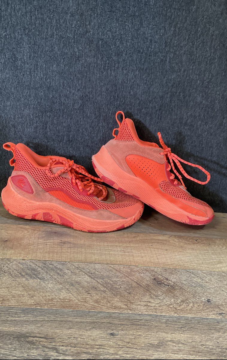 Under Armour Curry Hovr Splash Orange Red Basketball Shoes Youth Size 6Y