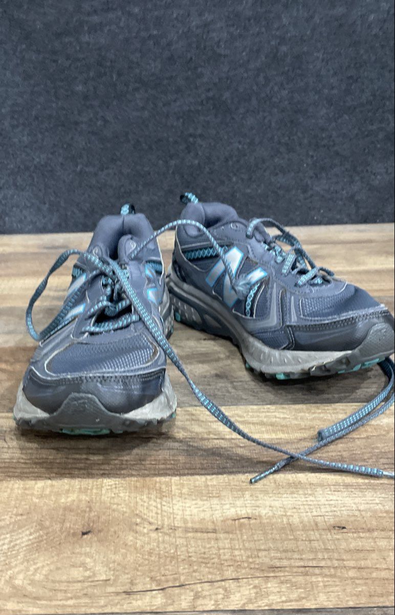 New Balance 410v5 Blue Grey Teal Trail Running Shoes Women's Size 9 Wide D