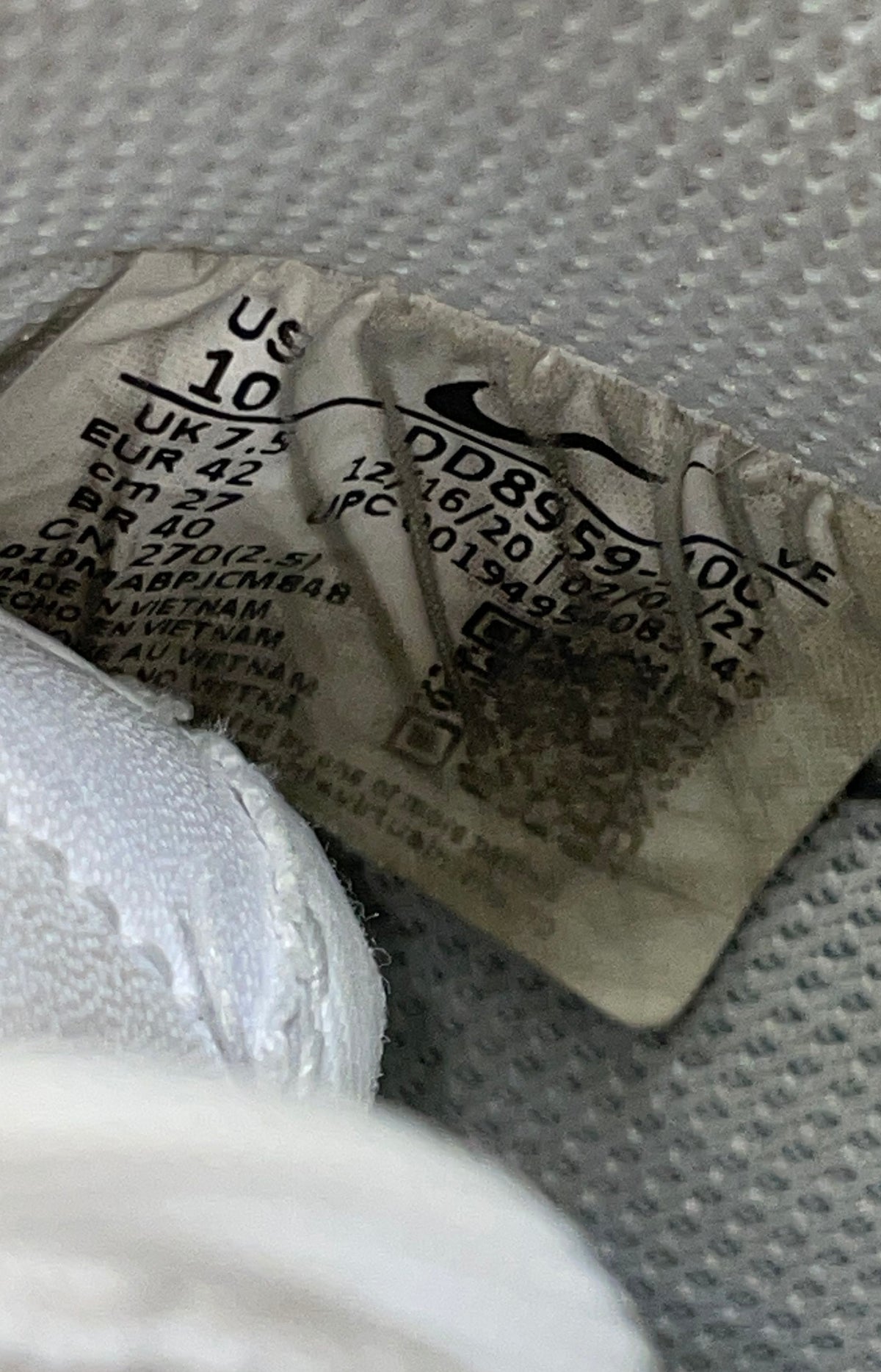 Nike Air Force 1 '07 Triple White Women's Low Sneakers Size 10