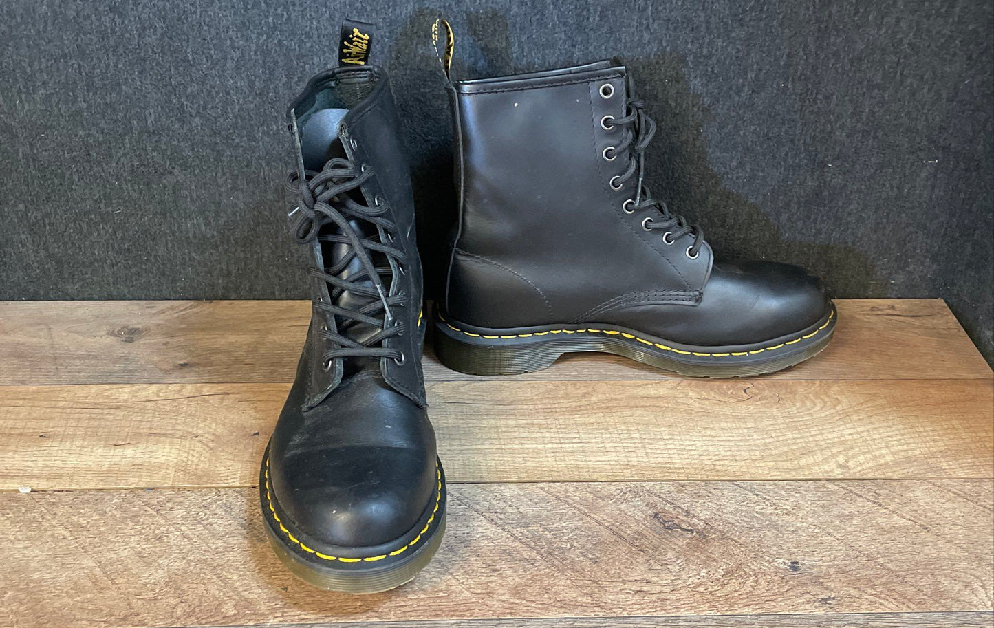 Dr. Martens 1460W Black Smooth Leather 8-Eye Lace Up Boots Women's Size 10