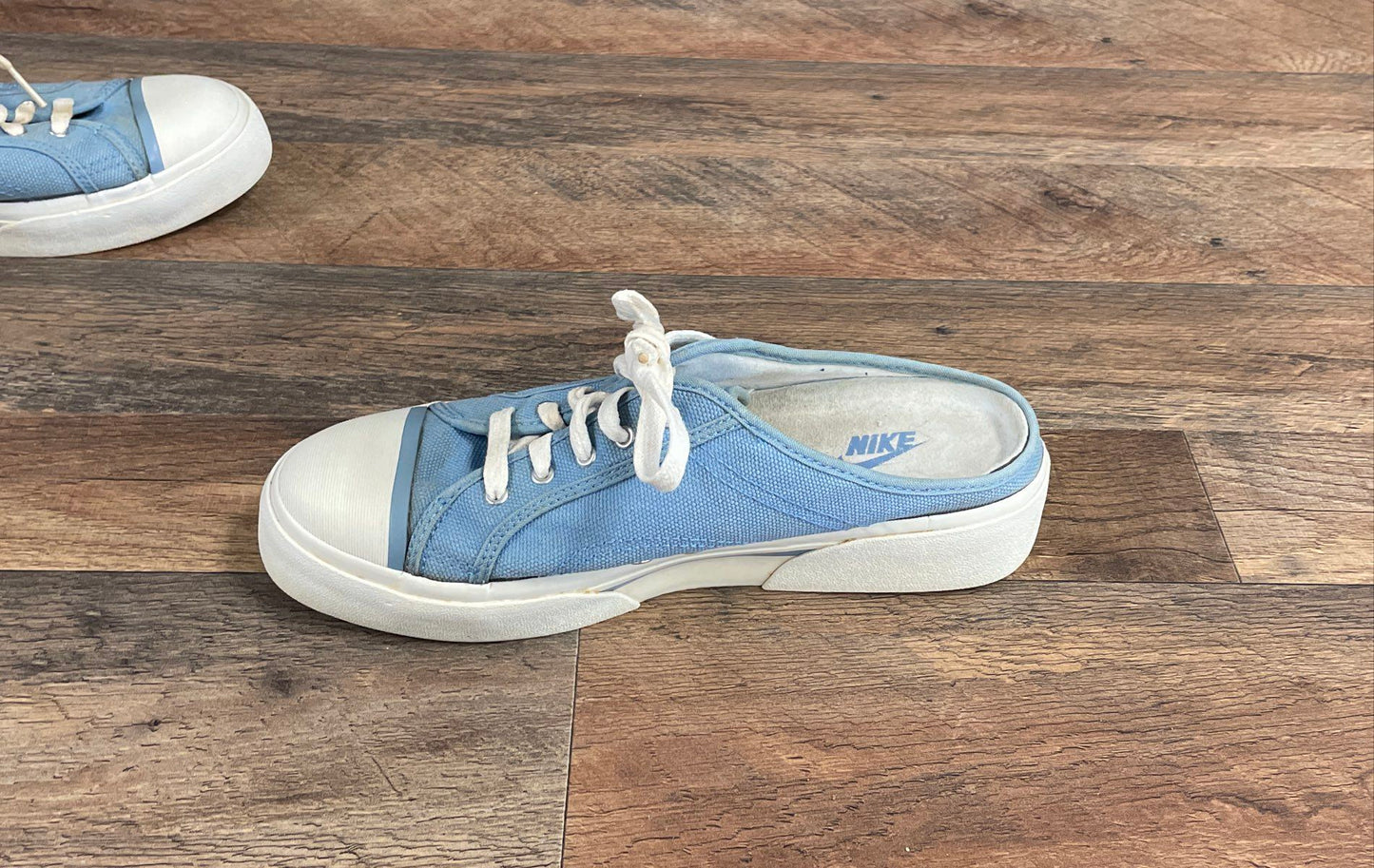 Vintage 2001 Nike Hermosa Mule Light Blue Denim Canvas Sneakers Women's Size 9.5