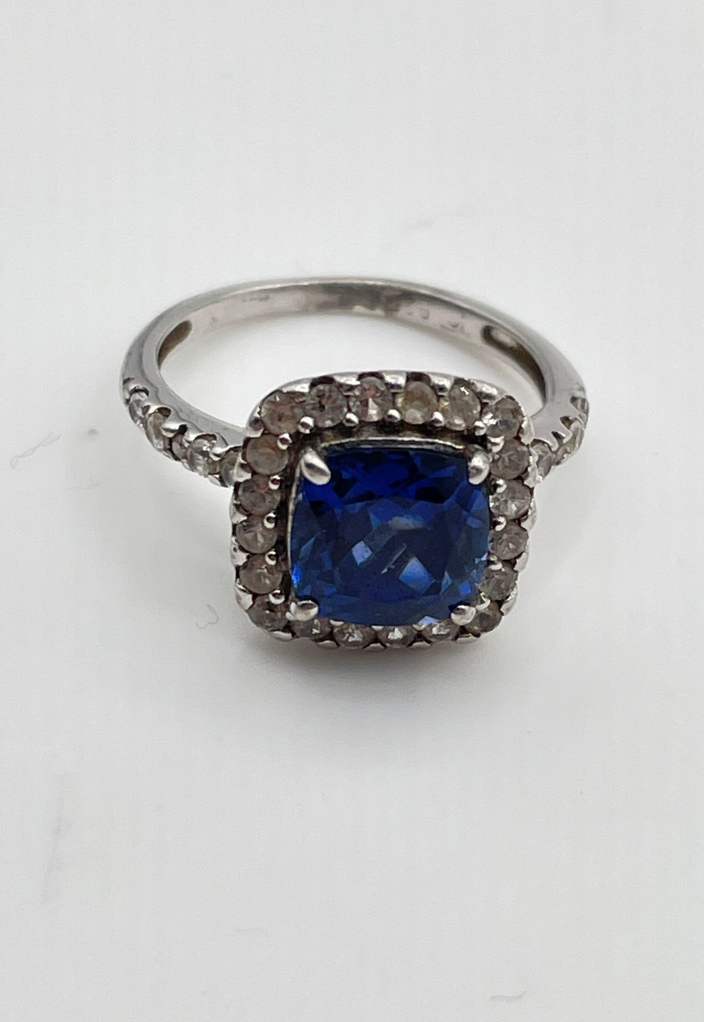 925 Sterling Silver White & Blue Sapphire Ring 2.3g