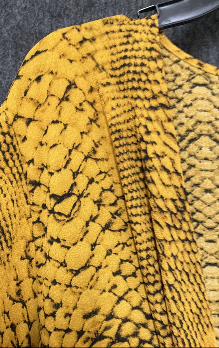 PrettyLittleThing Yellow Snakeskin Print Long Sleeve Twist Maxi Dress Sz 1X NWT