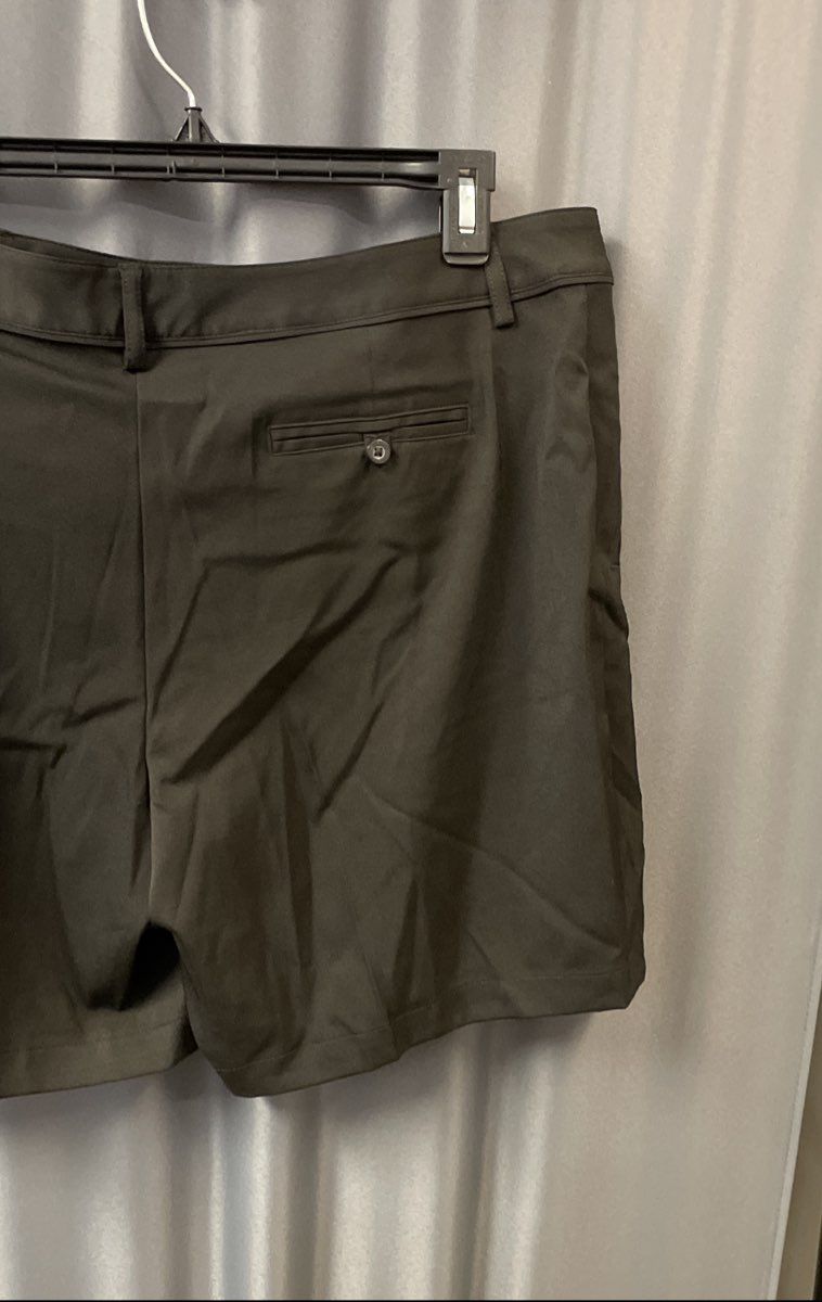 NWT Lady Hagen Women's Black Hagen Core Golf Shorts Size 14