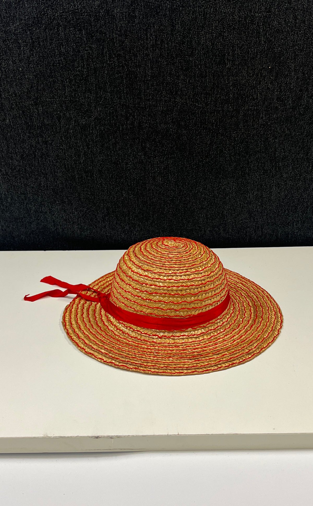 Women's Tan Wheat Straw Sun Hat Red Spiral Stitched Ribbon Tie Wide Brim