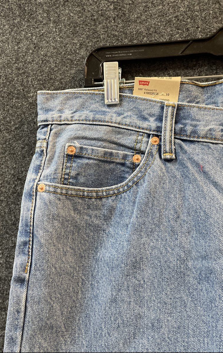 Levi's Men's 550 Relaxed Fit Blue Light Wash Jeans NWT Sz 36x30