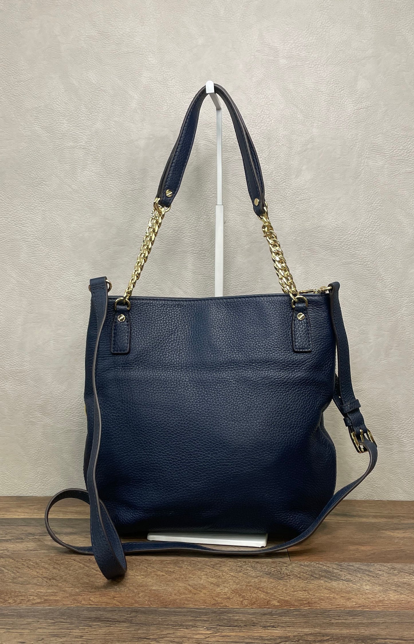 Michael Kors Navy Blue Pebbled Leather Shoulder Bag Gold Chain Link Hardware