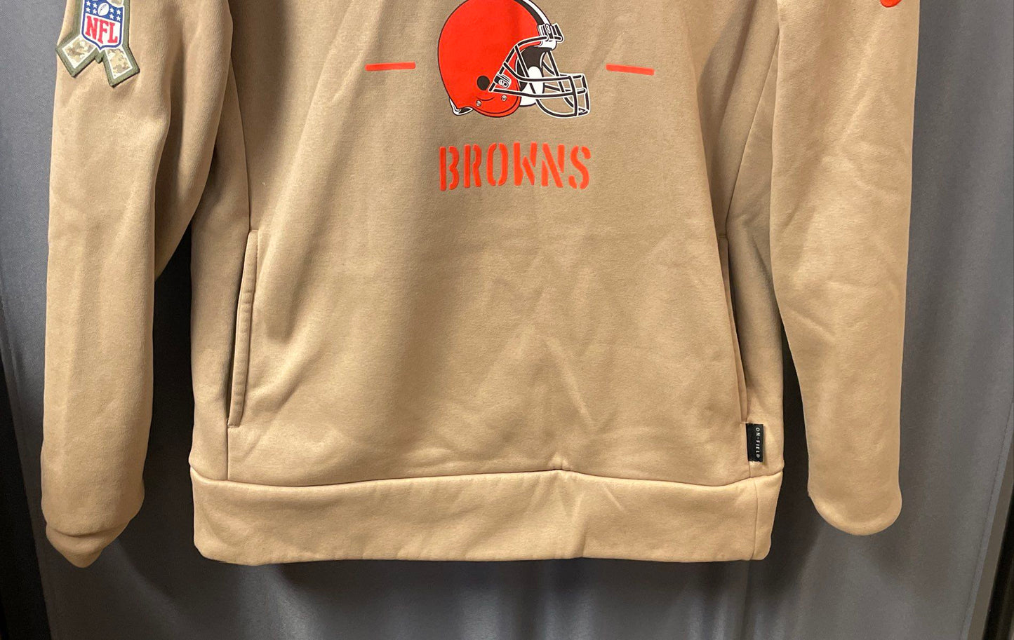 Nike Men's Cleveland Browns Salute to Service Pullover Hoodie Khaki Camo Sz S