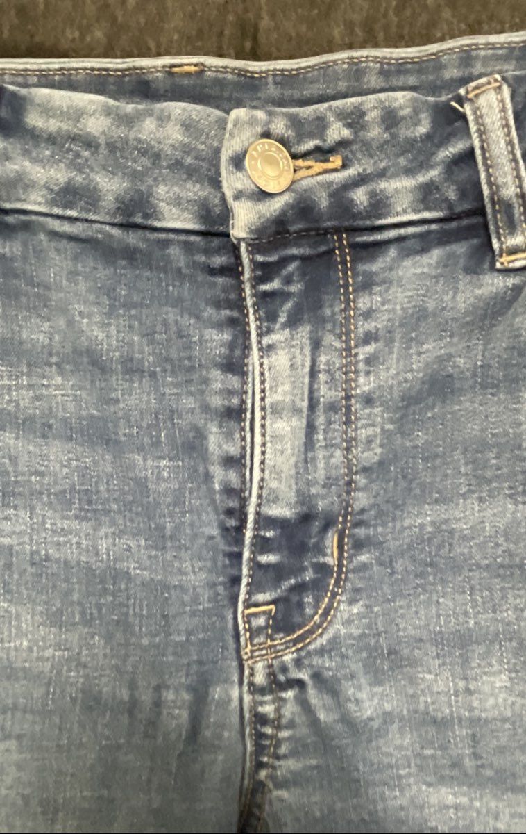 American Eagle Women's Blue Stretch Faded Distressed Jeans Sz 12 Long