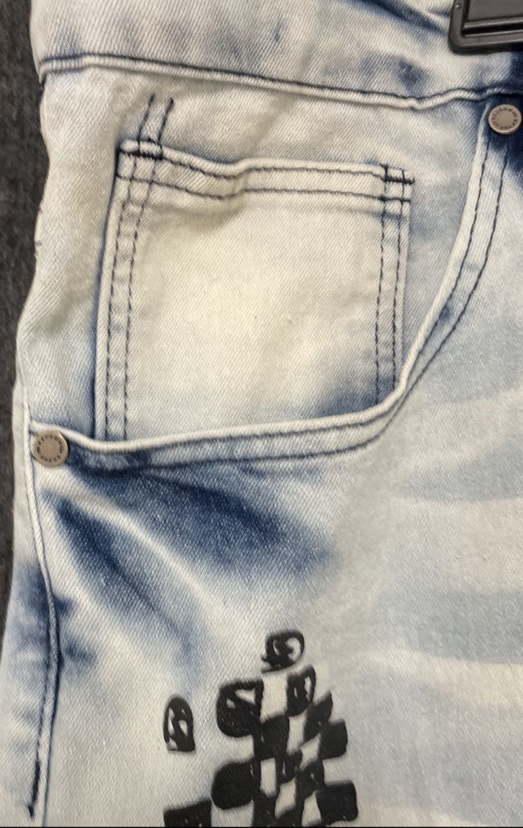 Reason Men's Graphic Jeans Light Blue Acid Wash Skull Floral Eagle Sz 48 NWT