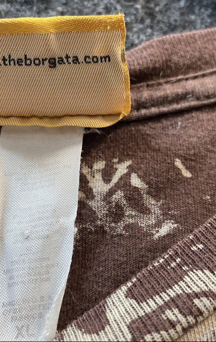 Borgata Men's T-Shirt Brown Graphic Logo Distressed Splatter Size XL