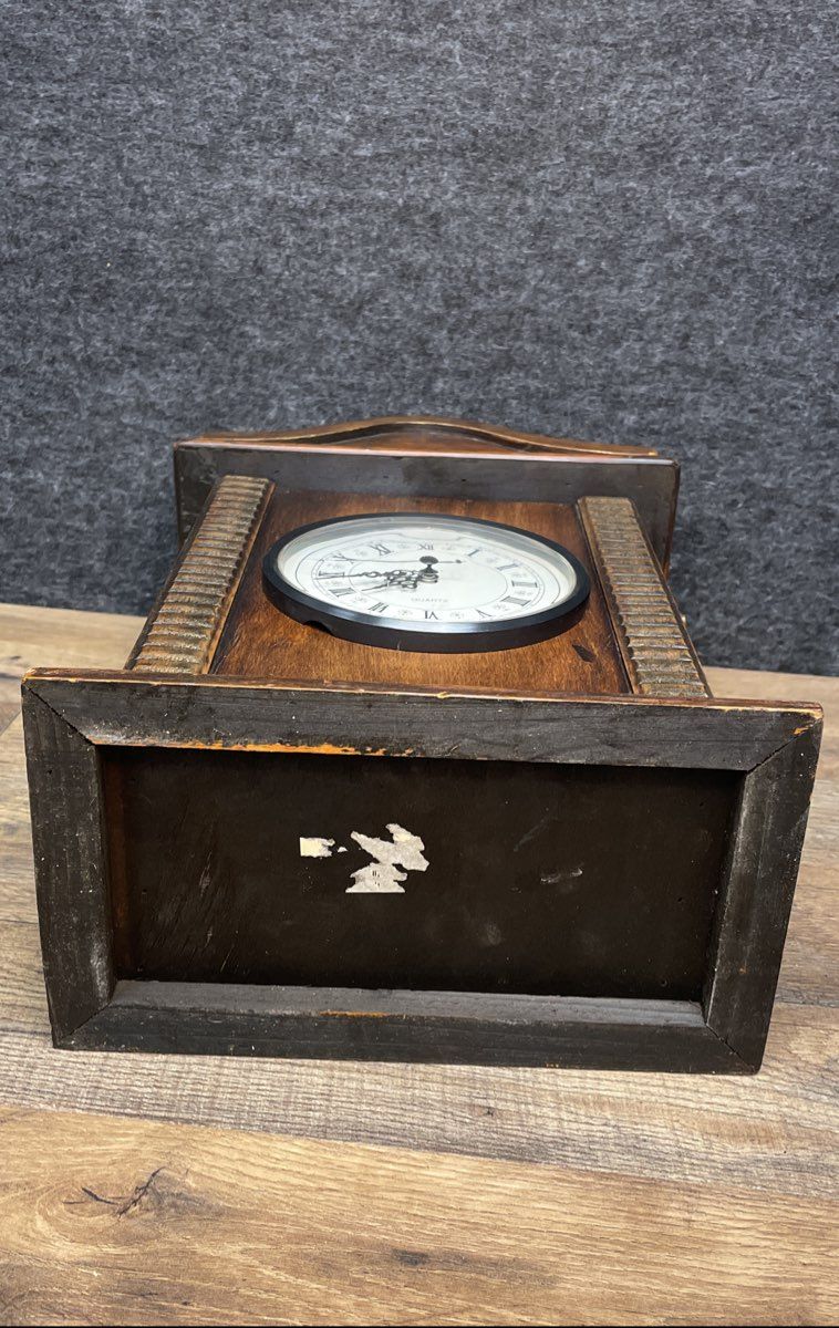 Vintage Traditional Wooden Mantel Clock Bonnet Top Quartz Battery Operated