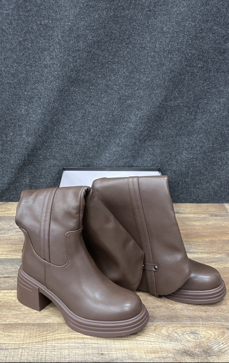 Retro Rise Brown Faux Leather Knee High Platform Boots Women's Size 9 DS