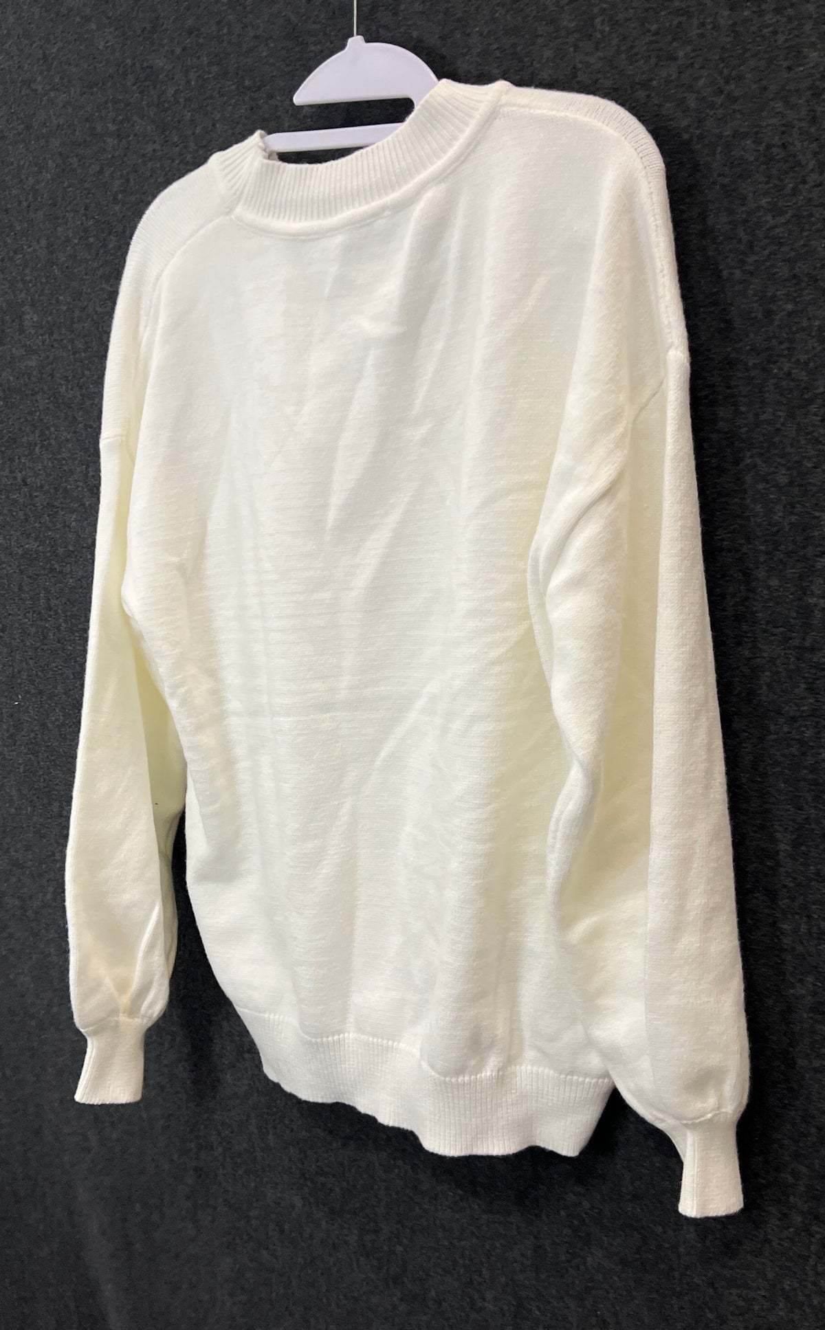 WHY DRESS Women's White Sequin Gnome Graphic Crewneck Sweater NWT Sz M