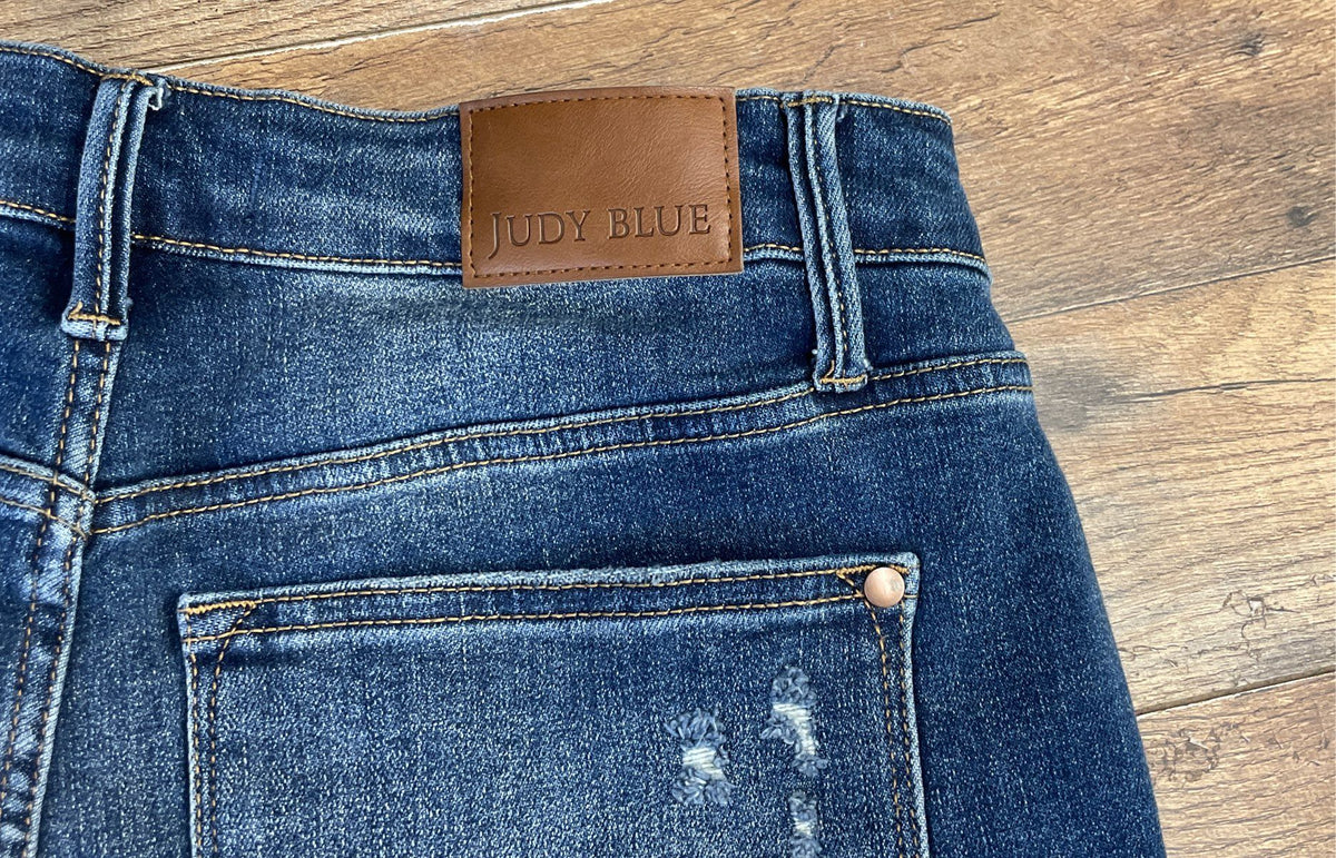 Judy Blue Women's Distressed Denim Shorts Dark Wash Cuffed Sz 1XL