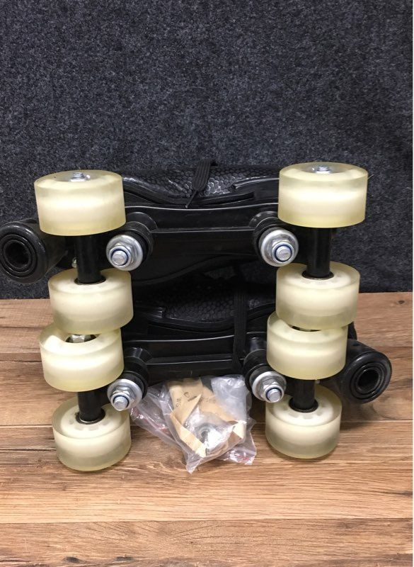 Black Pebble High-Top Roller Skates with Light Up Wheels Size EU 37 / US W 7