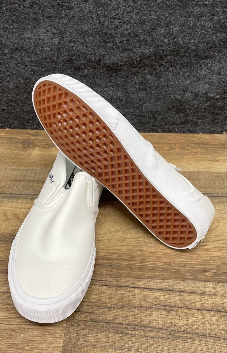 Vans Asher True White Canvas Slip-On Sneakers Women's Size 9 DS New in Box