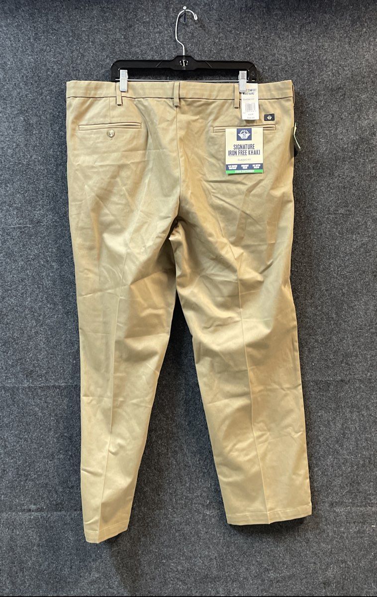 Dockers Men's Signature Iron Free Khaki Pants Brown Classic Fit Flex Sz 42x32