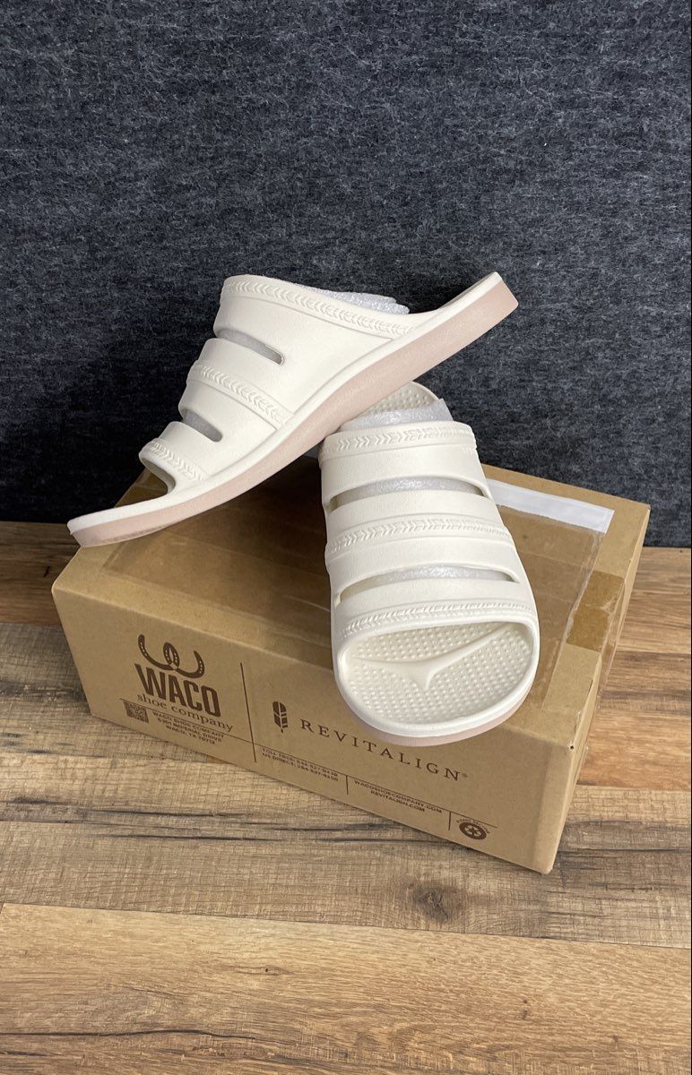 Revitalign Cabana Slide Sandshell Women's Sandals Size 9W NIB