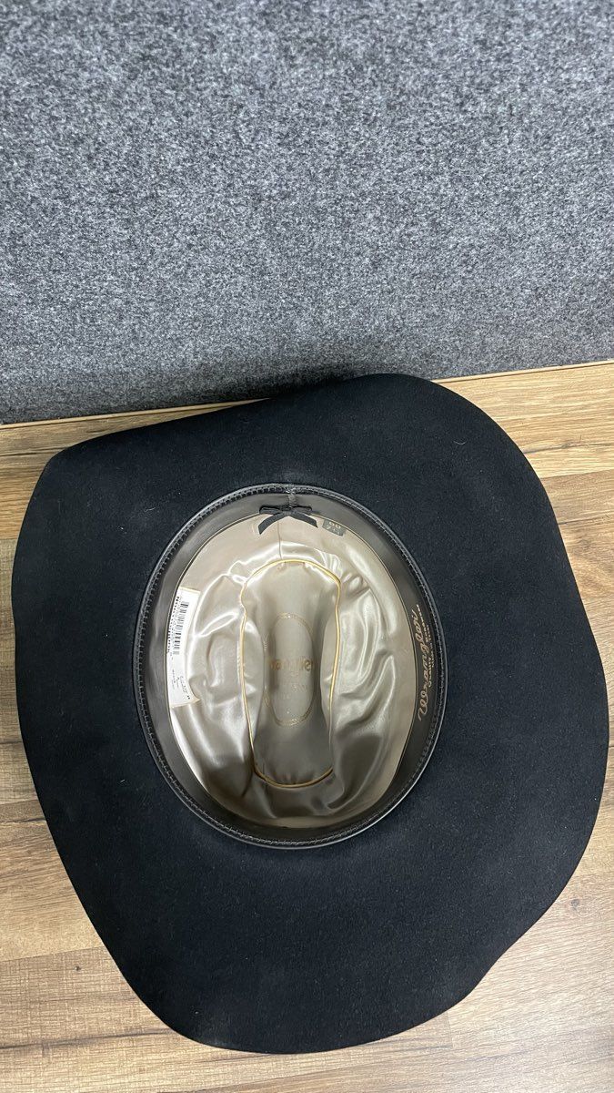 Vintage Wrangler Northbrook Black Felt Cowboy Hat 4" Brim USA Sz 7 1/2