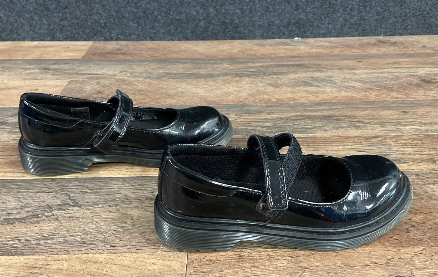 Dr. Martens Maccy II J Black Patent Leather Mary Jane Junior Shoes Size US 3