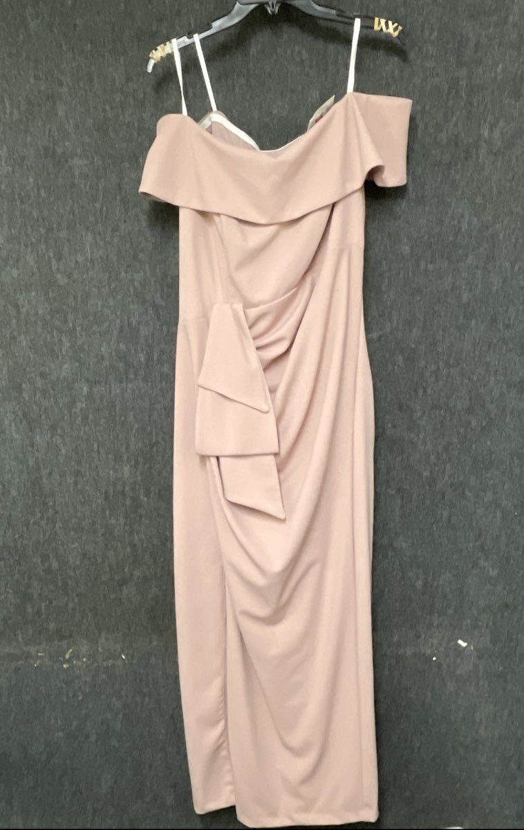 XSCAPE Women's Rose Ruffled Off-the-Shoulder Formal Gown Dress NWT Sz 16W