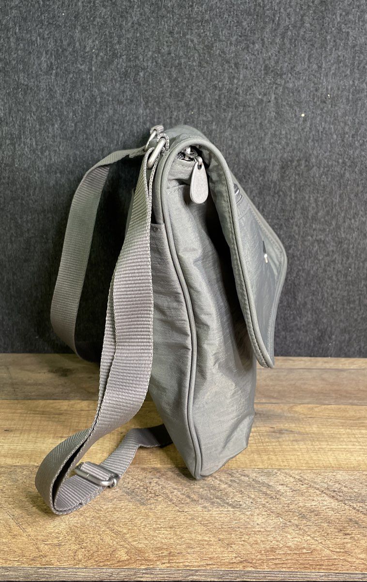 Baggallini Grey Nylon Flap Crossbody Bag Adjustable Strap Silver Hardware