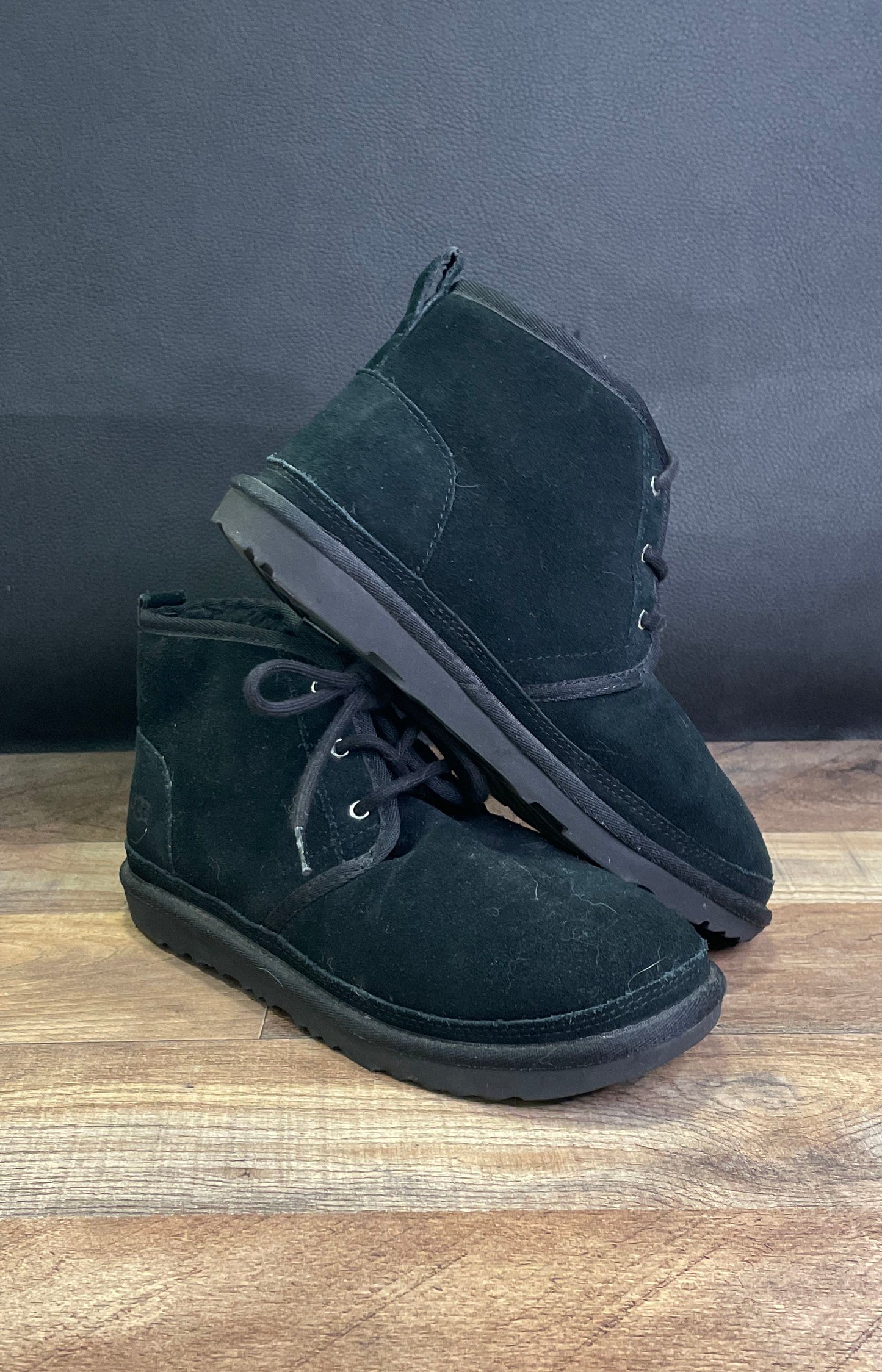 UGG Neumel II Black Suede Lace Up Chukka Boots Kids Size 6