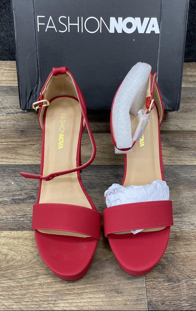 Fashion Nova Thomas 52 Red Platform Block Heel Sandals Women's Size 7 DSWB