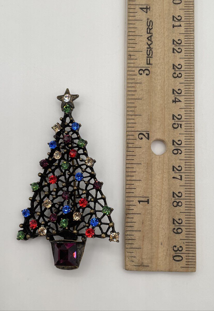 Sweet Romance Gold-Tone Multi-Colored Rhinestone Christmas Tree Brooch Pin 13.2g