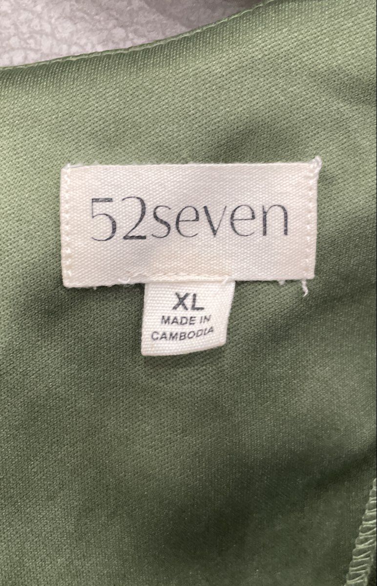 52seven Women's Green Sleeveless Rayon Linen Lace V-Neck Tunic Top Sz XL