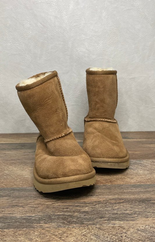 UGG Classic Short II Chestnut Suede Sheepskin Boots Women's Size 12