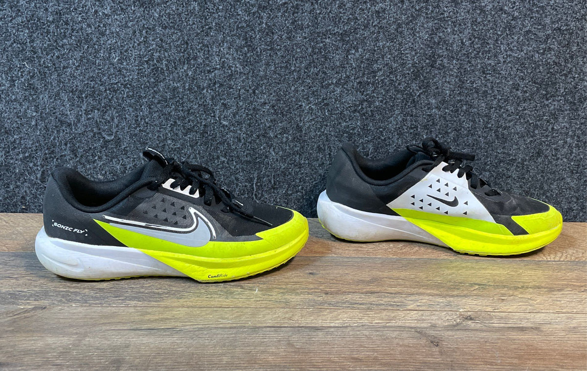Nike Sonic Fly Black Volt Green Youth Running Shoes Size 5Y