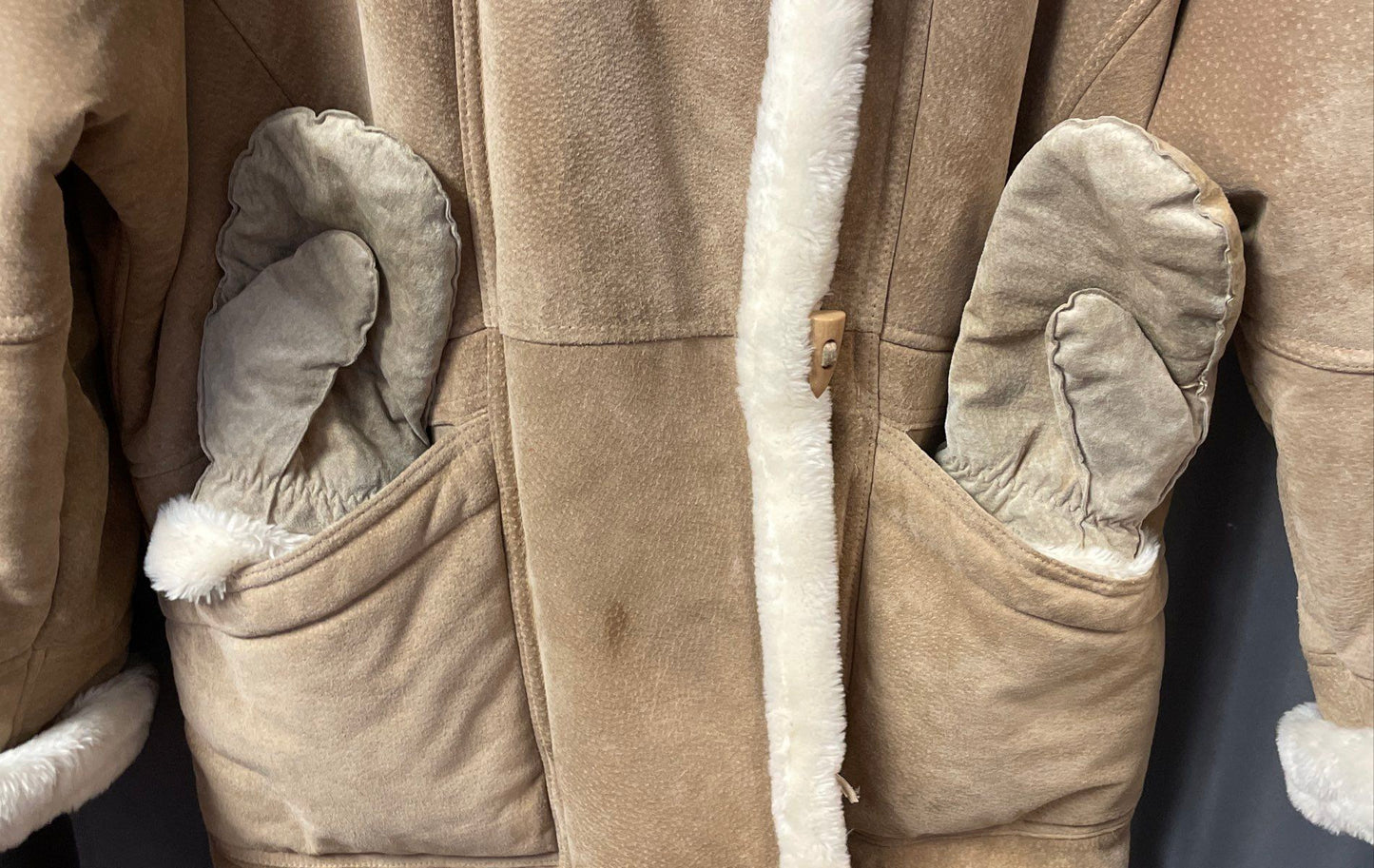 Vintage 90s Wilsons Leather Women's Tan Faux Fur Trim Shearling Style Coat Sz M