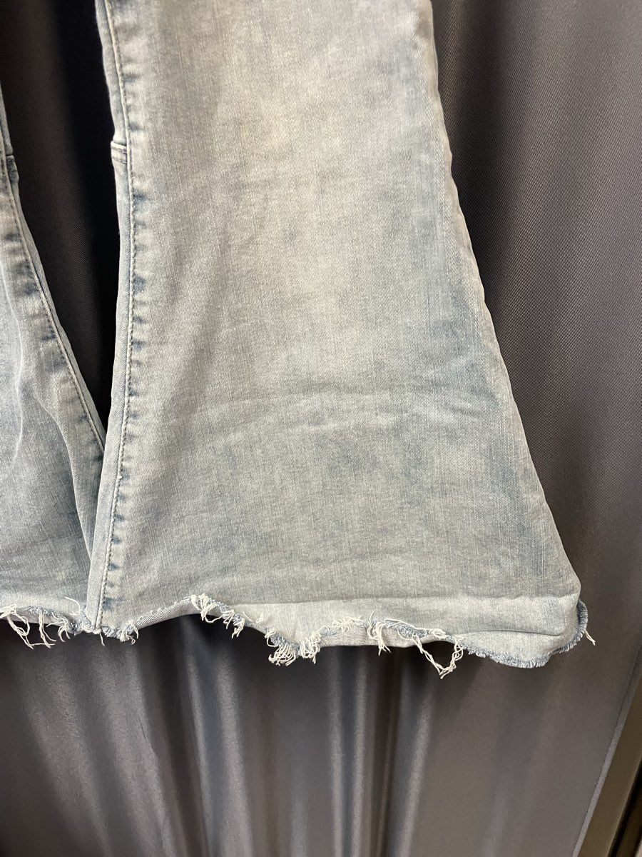 Free People We The Free Women's Light Wash Flare Leg Jeans High Rise Raw Hem 28
