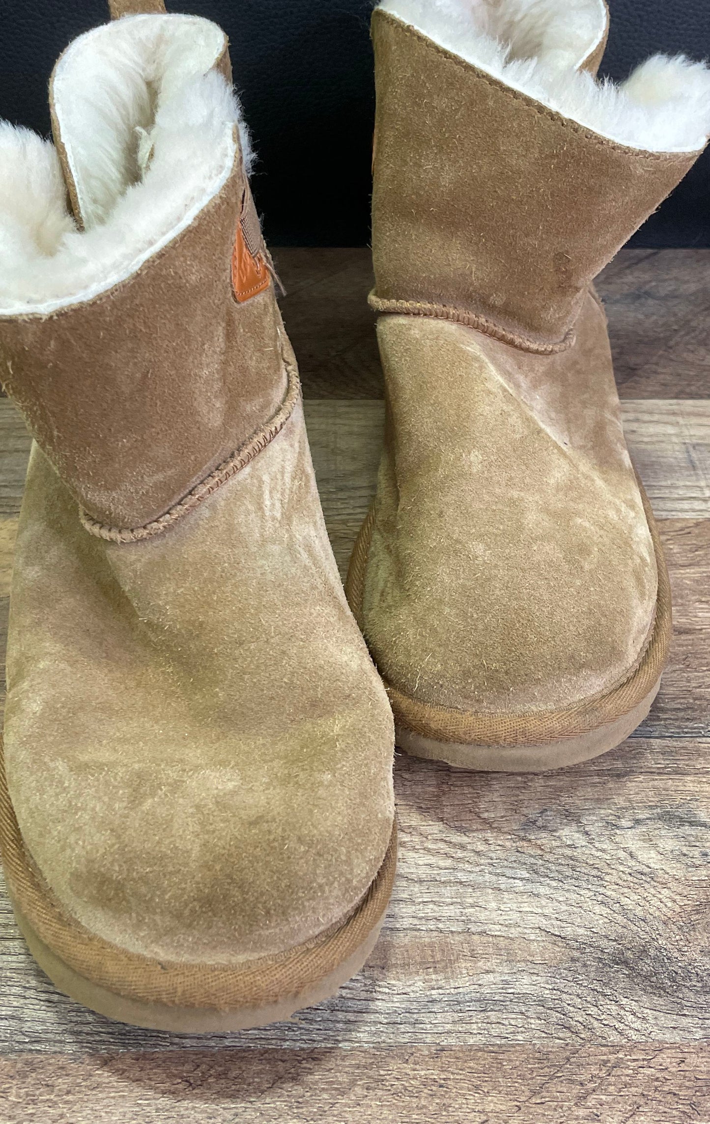 UGG Bailey Flex Chestnut Tan Suede Shearling Ankle Boots Women's Size 6