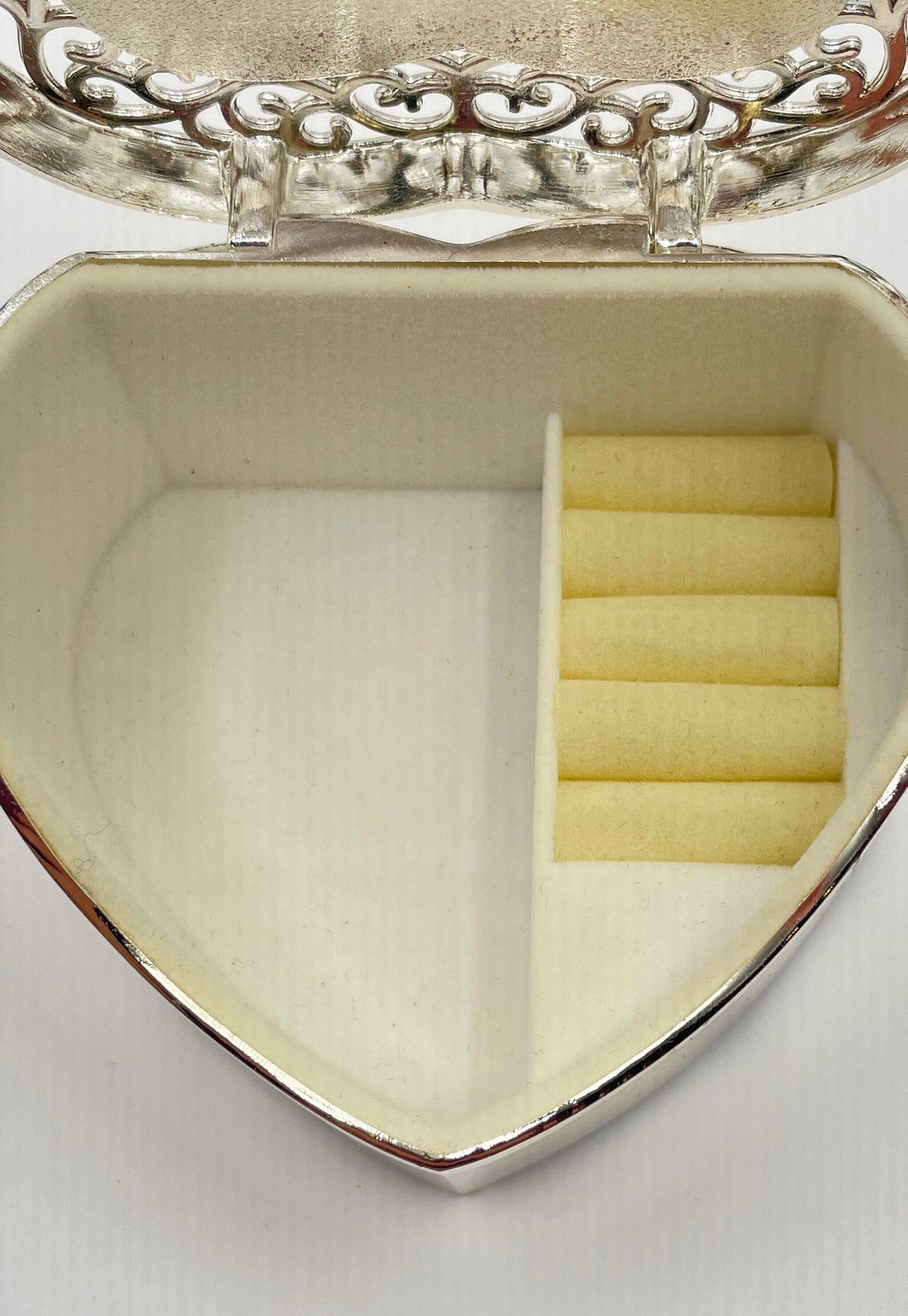 Things Remembered Silver Tone Engraved Mirror Heart Jewelry Box (In Box) 265.2g