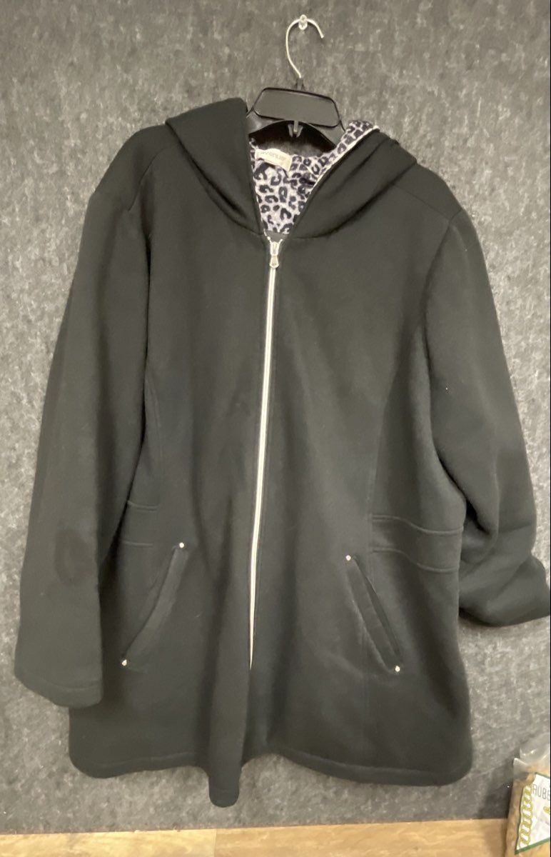 Avenue Women's Black Hooded Jacket Leopard Print Lining Full Zip Fleece Sz 26/28
