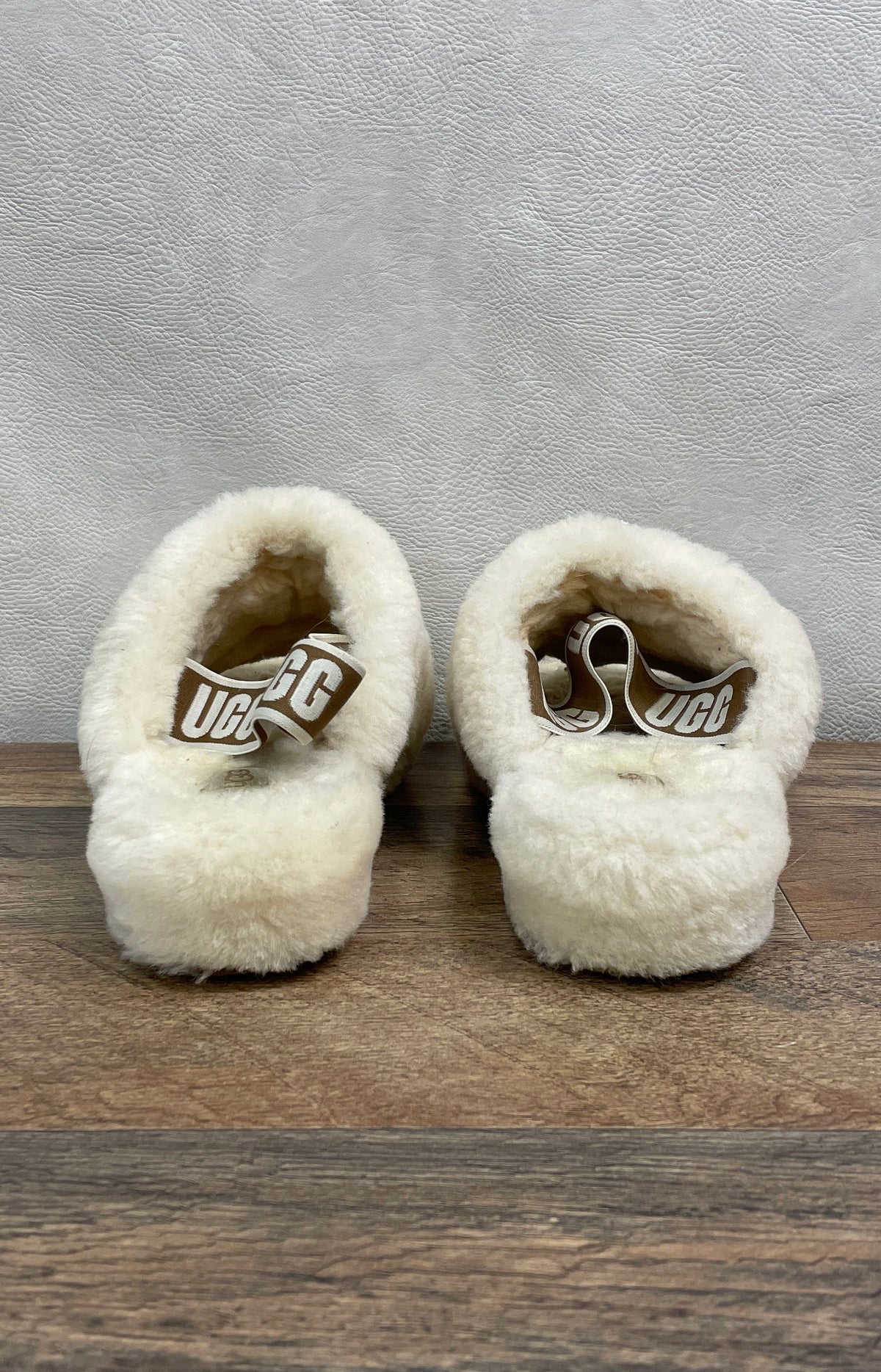 UGG Fluff Yeah Slide Natural Cream Sheepskin Platform Sandal Women's Size 8