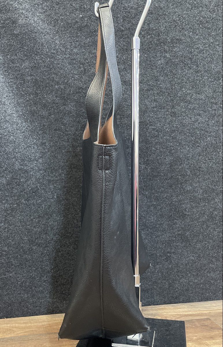 Unbranded Black Pebbled Leather Minimalist Large Tote Bag